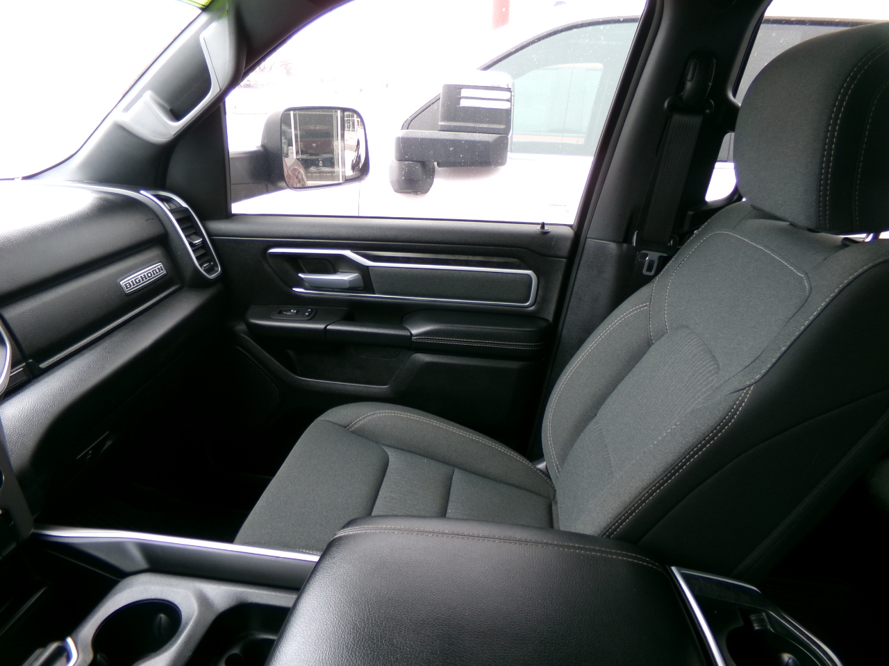 RAM 1500 Big Horn 4x4 Crew Cab 5'7" Box 2021