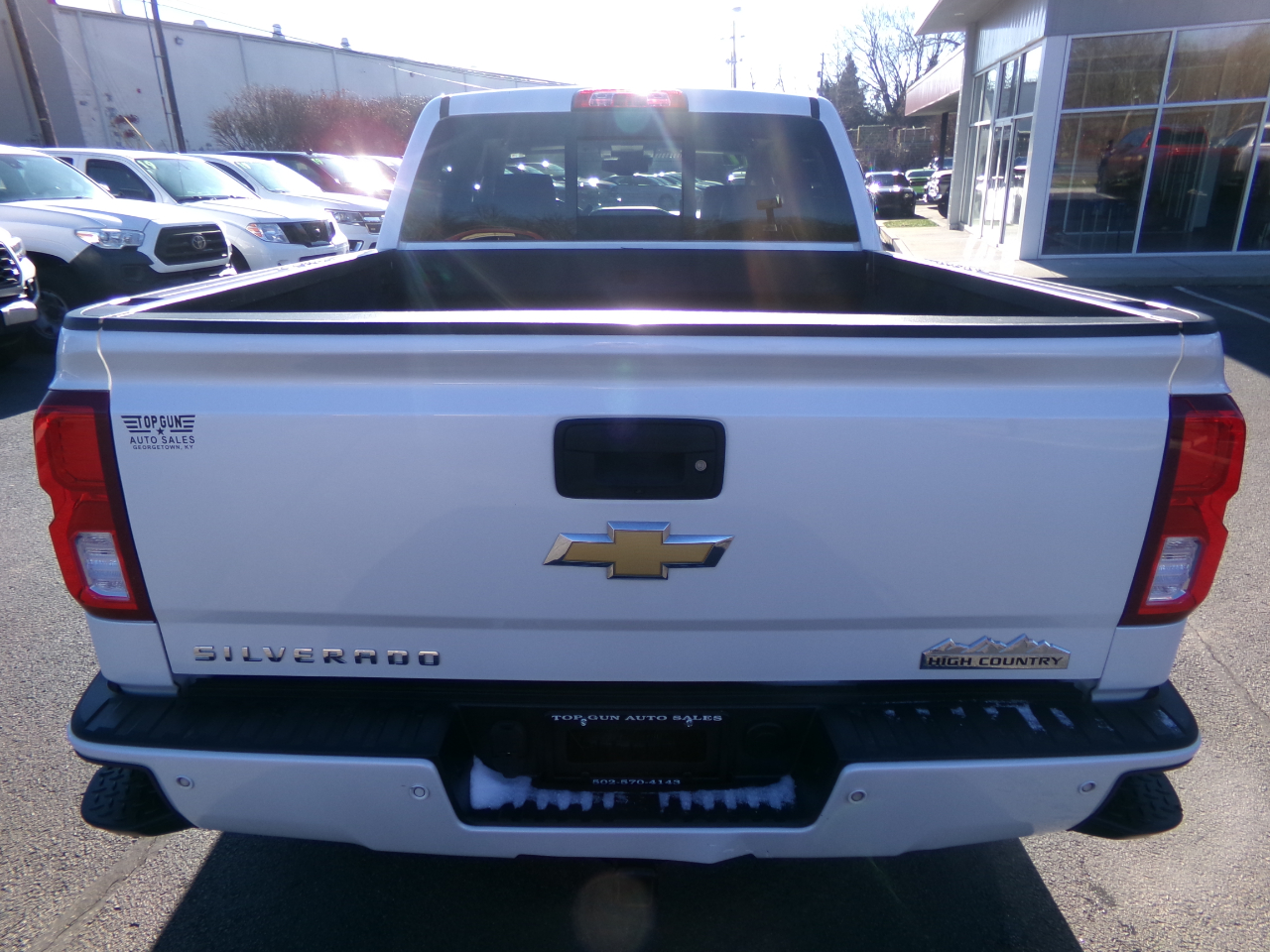 Chevrolet Silverado 1500 4WD Crew Cab 143.5" High Country 2017