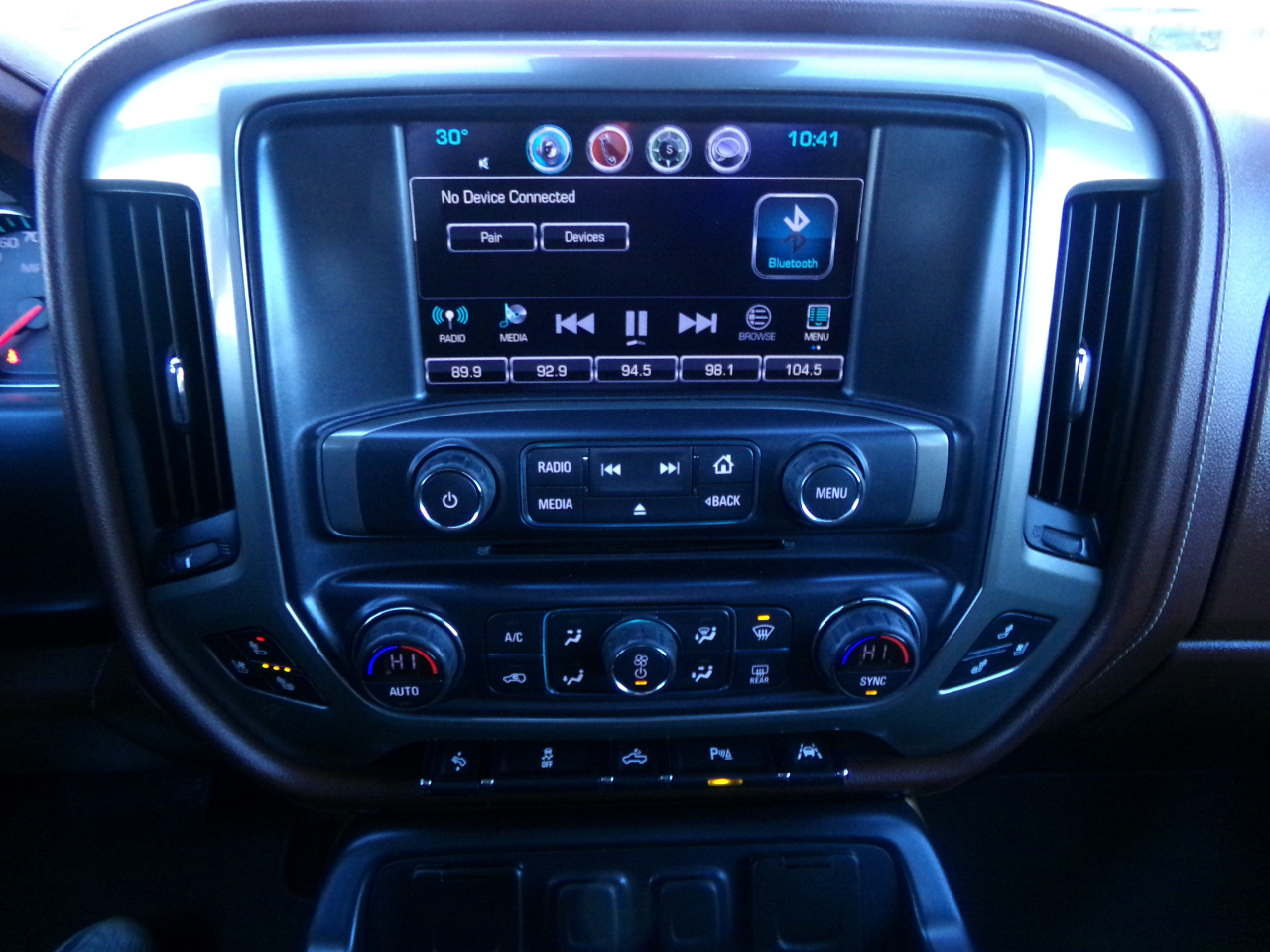 Chevrolet Silverado 1500 4WD Crew Cab 143.5" High Country 2017