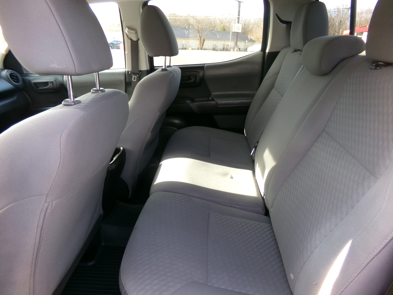 Toyota Tacoma 4WD SR5 Double Cab 5' Bed V6 AT (Natl) 2020