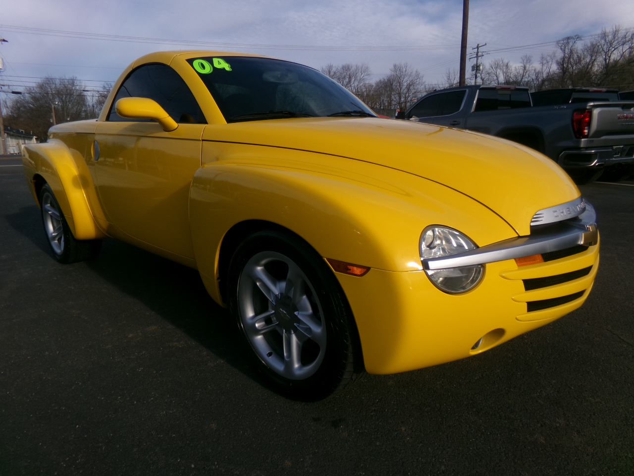 2004 Chevrolet SSR Reg Cab 116.0" WB LS