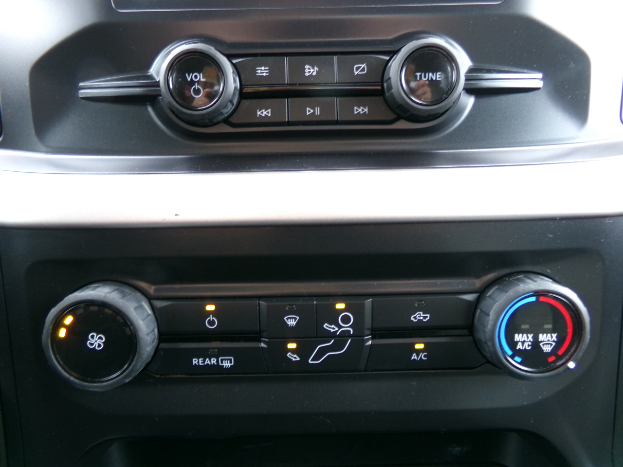 Ford F-150 XL 4WD SuperCrew 5.5' Box 2021