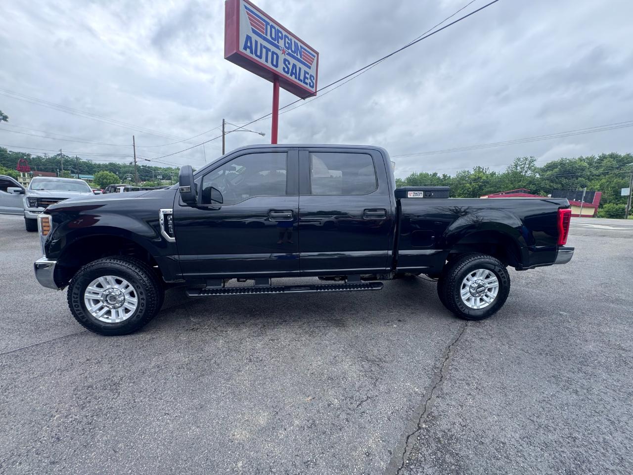 Ford Super Duty F-250 SRW XL 4WD Crew Cab 6.75' Box 2019