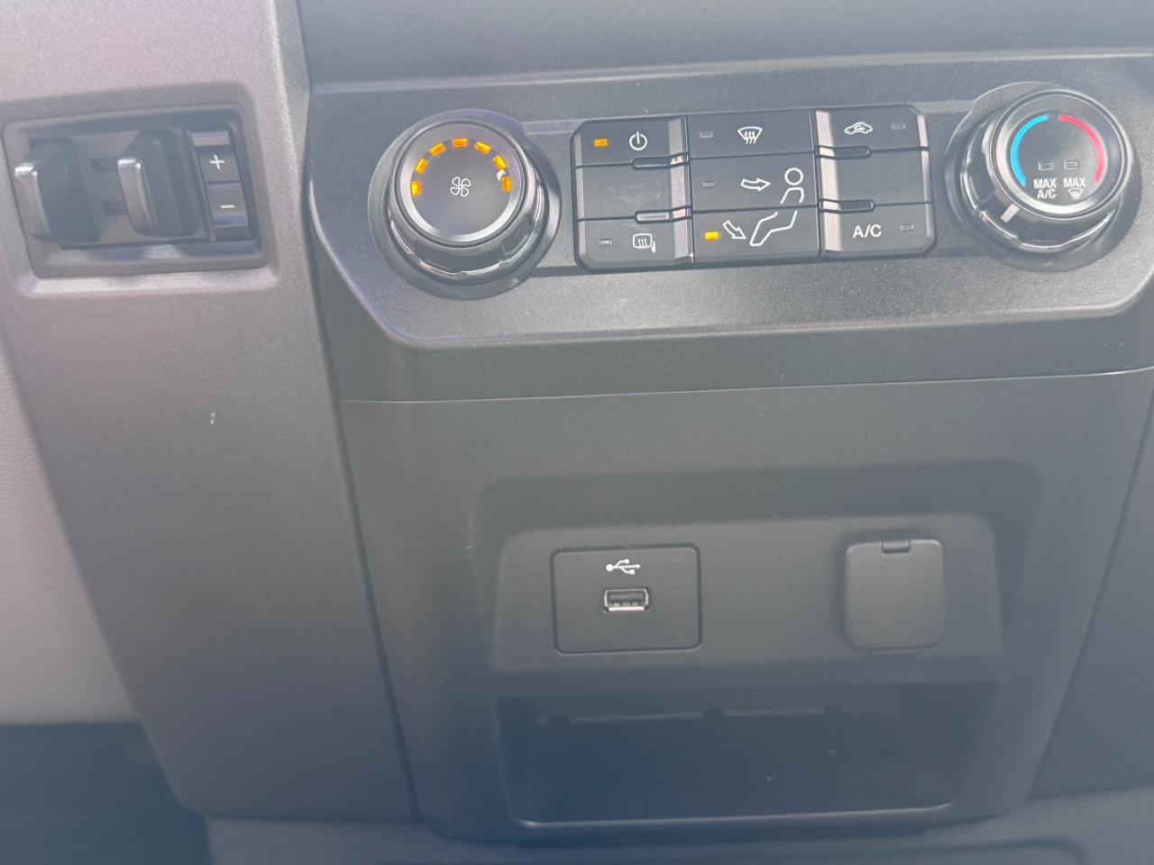 Ford Super Duty F-250 SRW XL 4WD Crew Cab 6.75' Box 2019