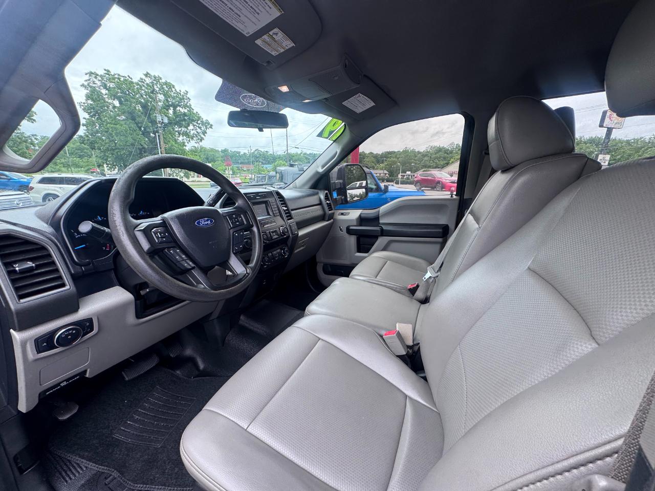 Ford Super Duty F-250 SRW XL 4WD Crew Cab 6.75' Box 2019