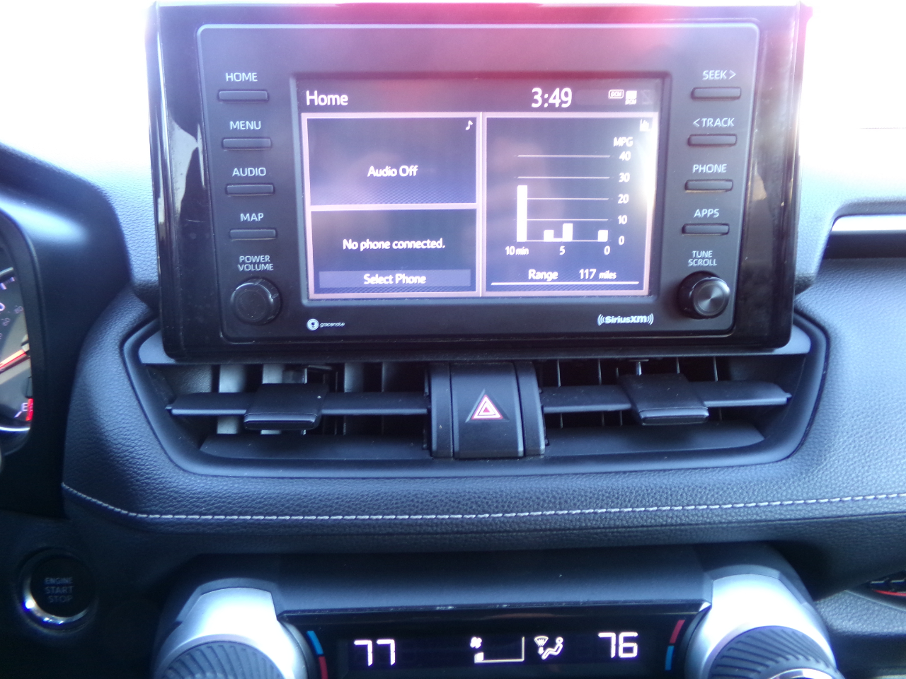 Toyota RAV4 XLE FWD (Natl) 2020