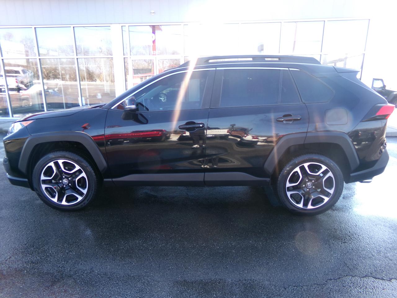 Toyota RAV4 Adventure AWD (Natl) 2020