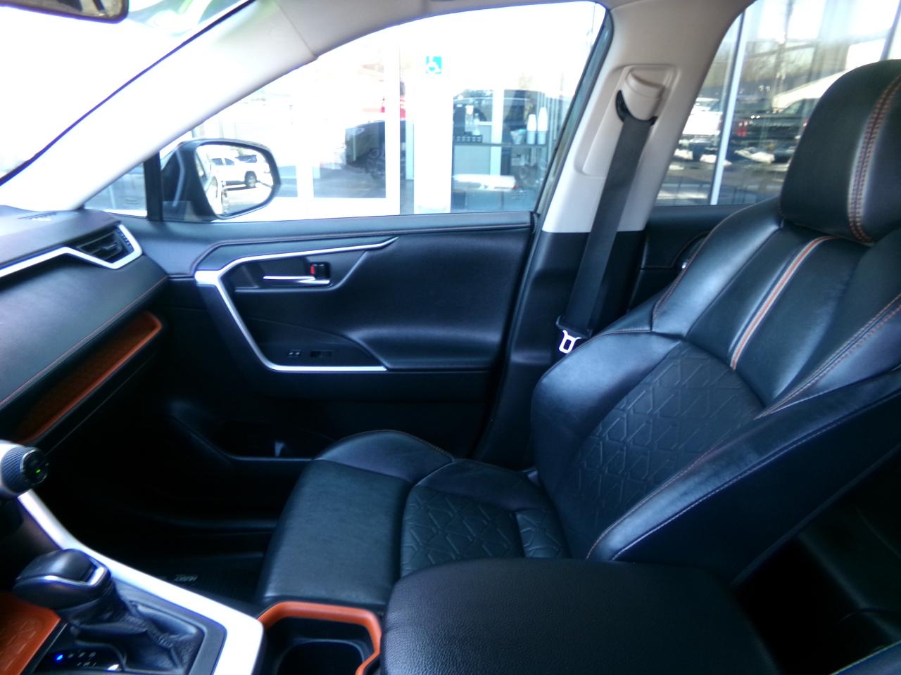 Toyota RAV4 Adventure AWD (Natl) 2020