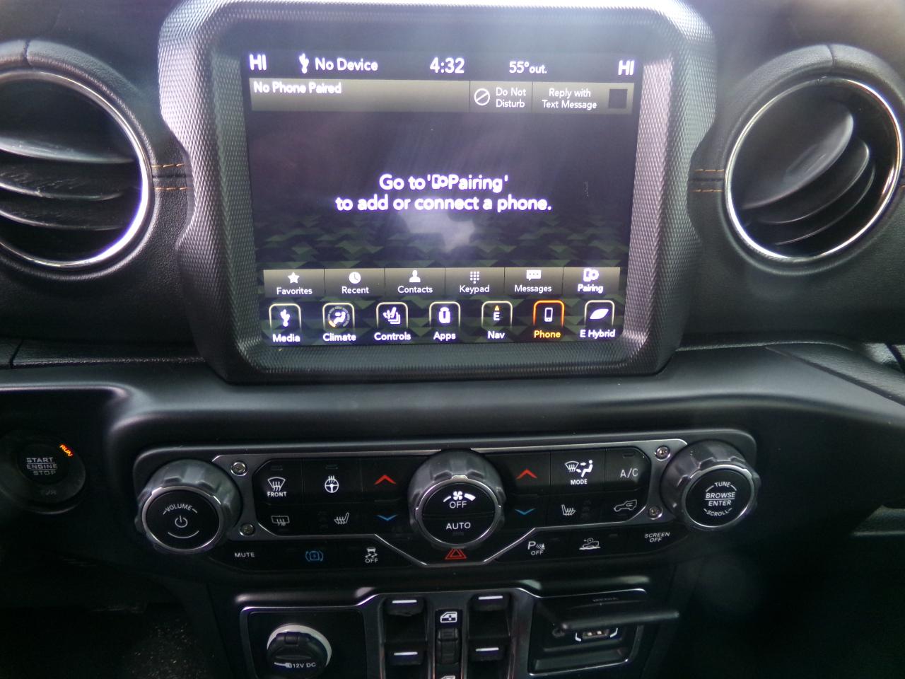 Jeep Wrangler 4xe Unlimited Sahara High Altitude 4x4 2021