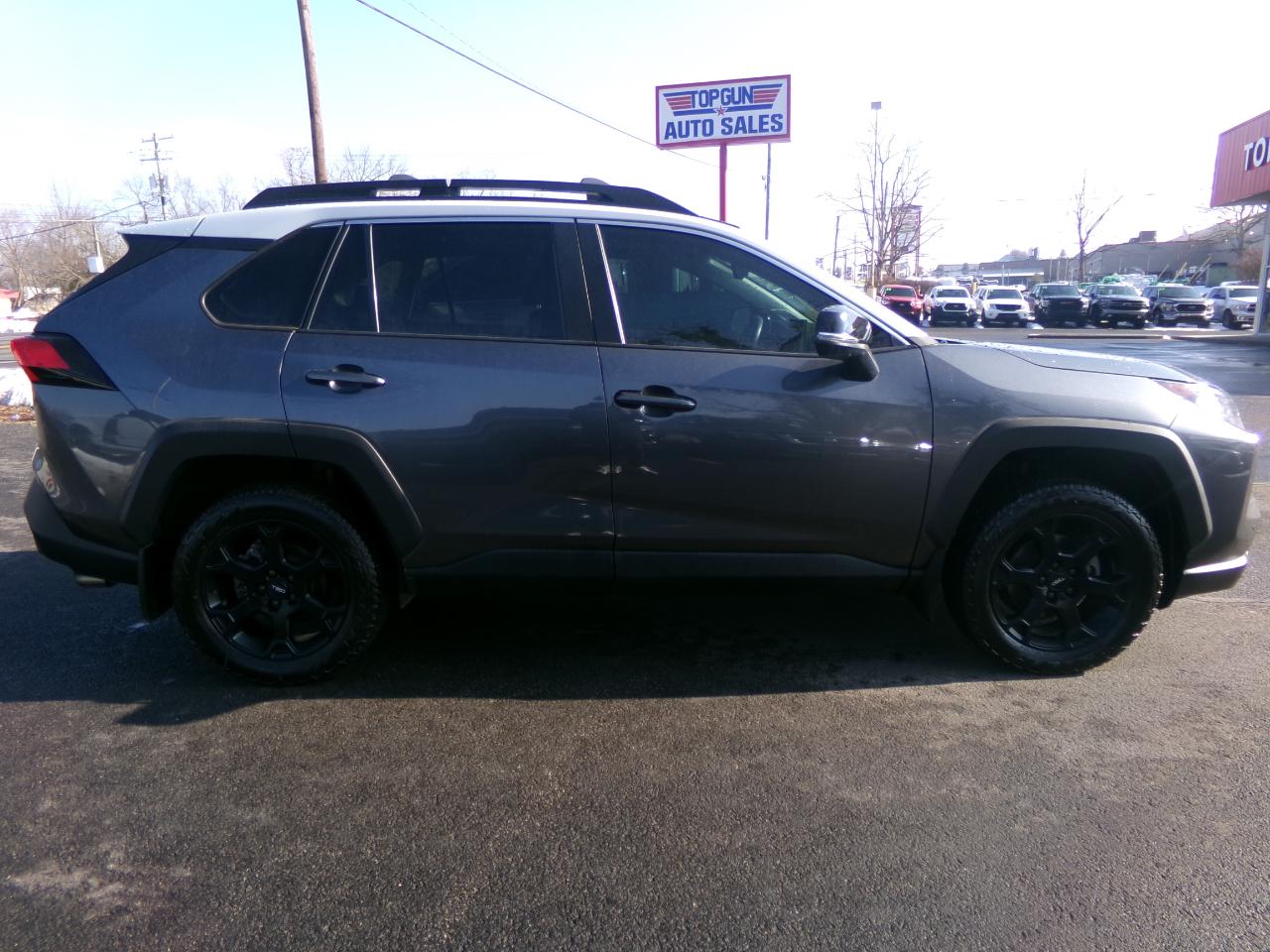 Toyota RAV4 Adventure AWD (Natl) 2020