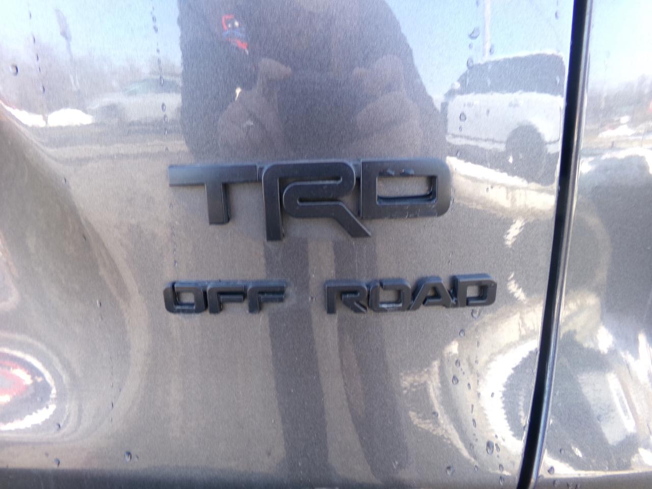 Toyota RAV4 Adventure AWD (Natl) 2020