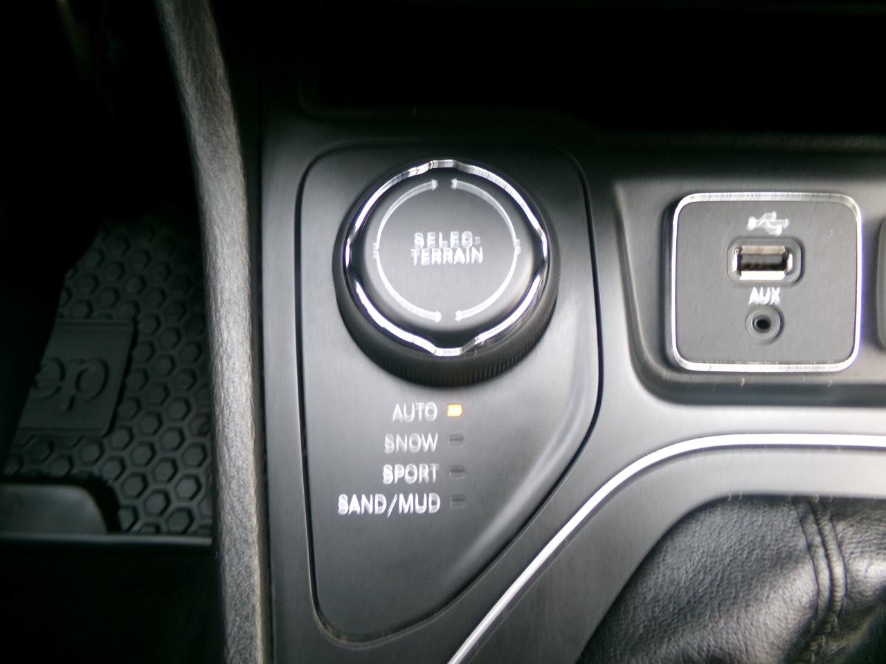 Jeep Cherokee Latitude 4x4 2019