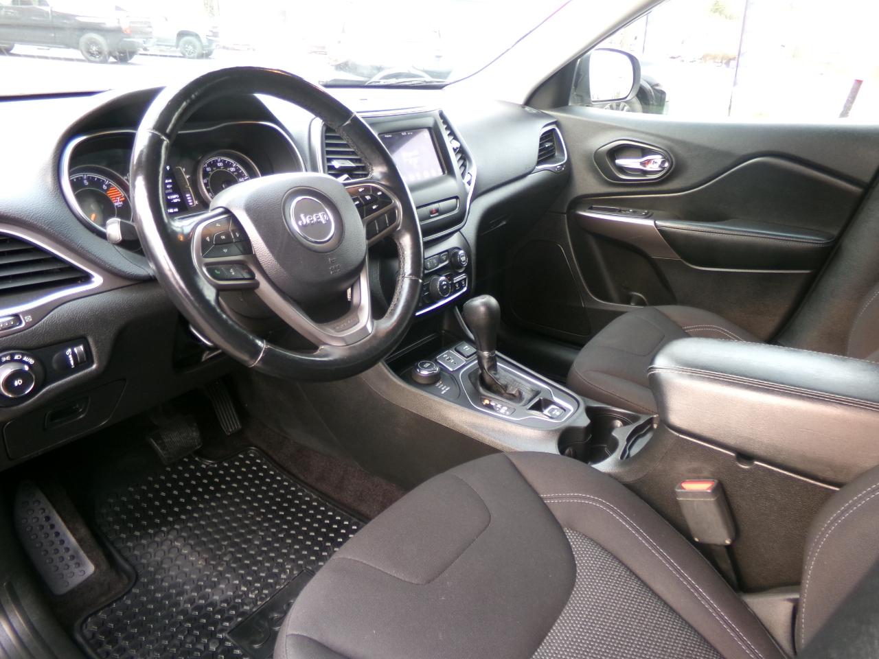 Jeep Cherokee Latitude 4x4 2019