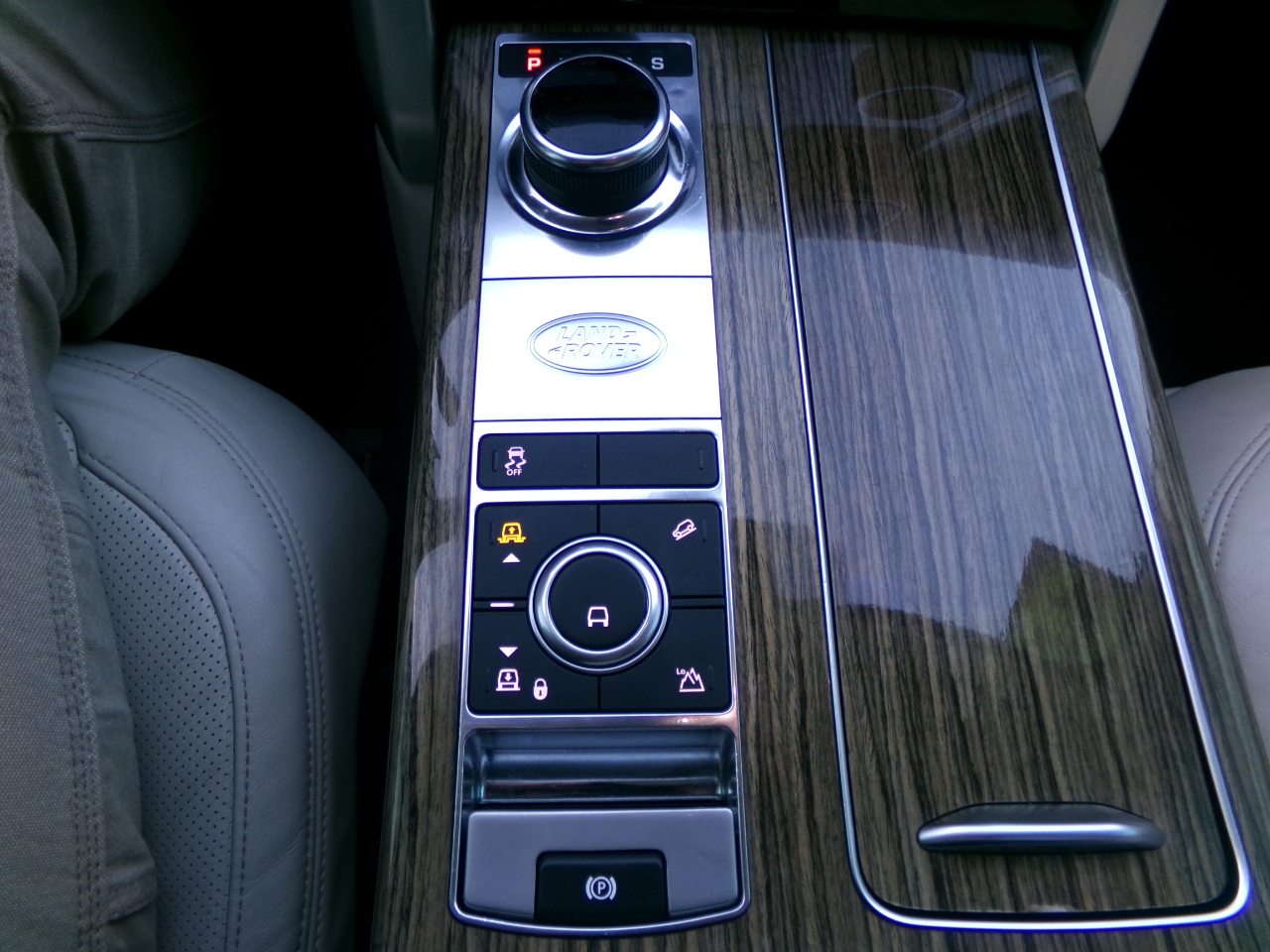 Land Rover Range Rover V6 Supercharged HSE SWB 2019