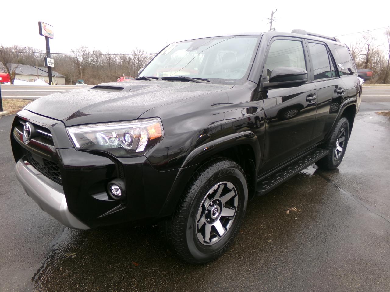 Toyota 4Runner TRD Off Road 4WD (Natl) 2024