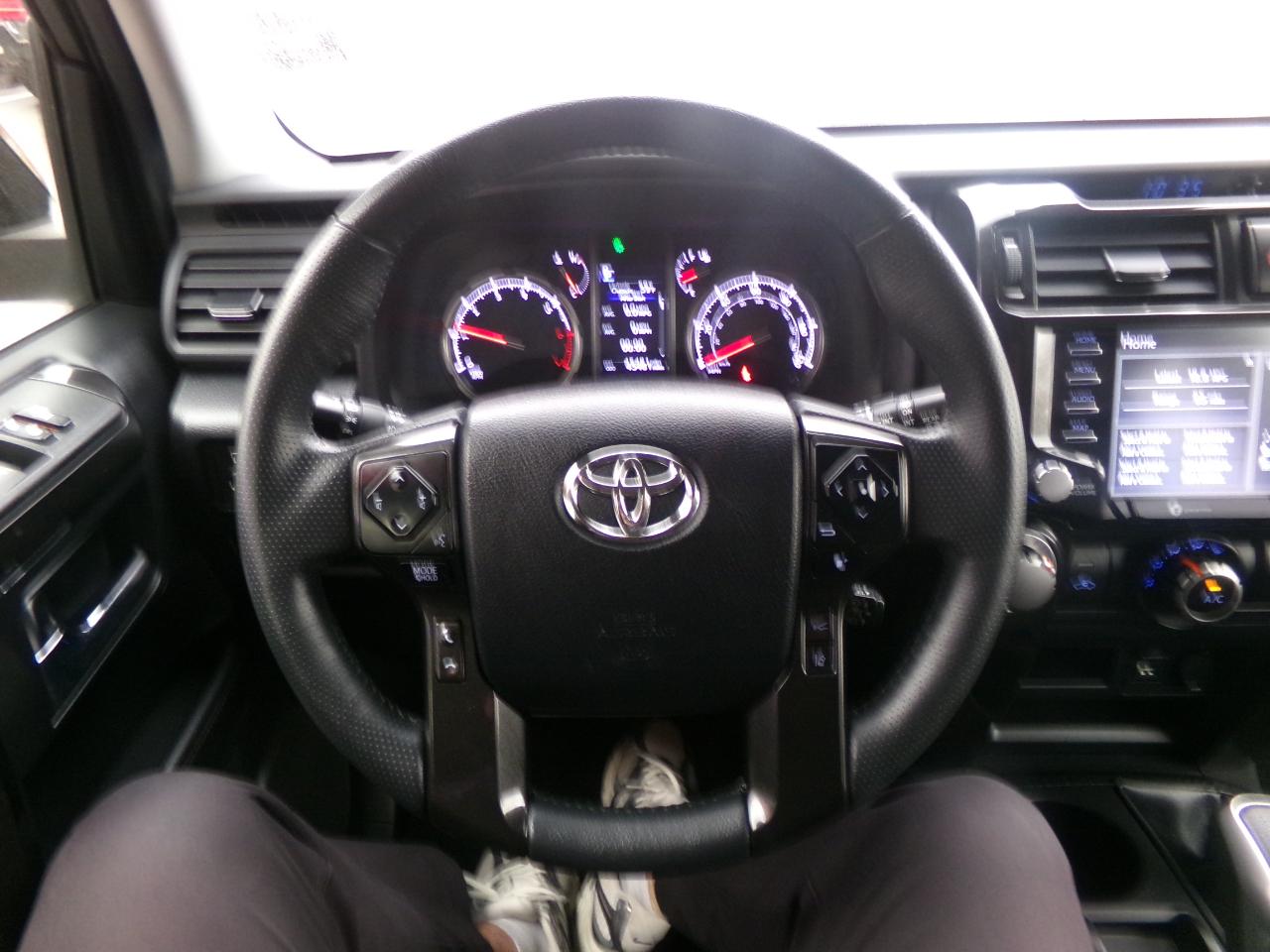 Toyota 4Runner TRD Off Road 4WD (Natl) 2024