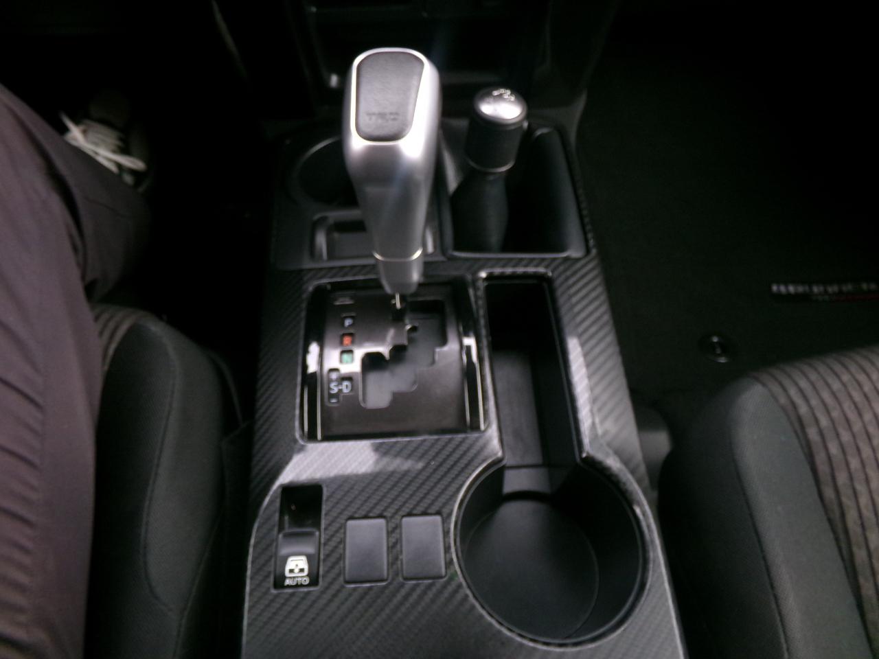 Toyota 4Runner TRD Off Road 4WD (Natl) 2024