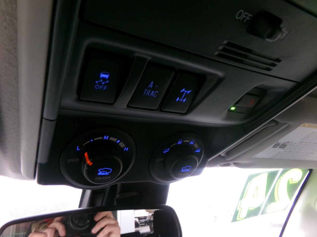 Toyota 4Runner TRD Off Road 4WD (Natl) 2024