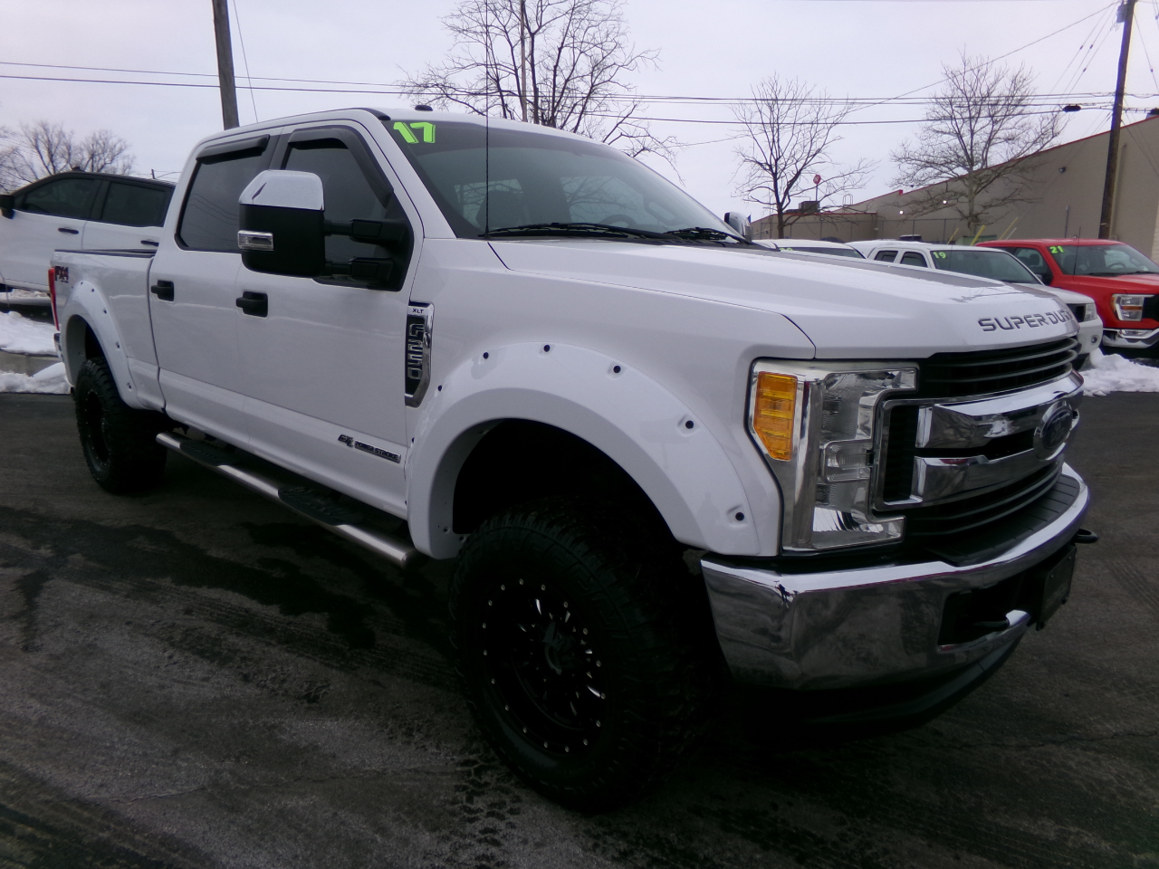 Ford Super Duty F-250 SRW Lariat 4WD Crew Cab 8' Box 2017