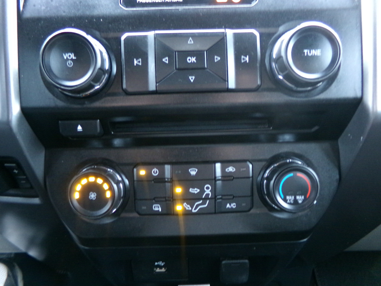 Ford Super Duty F-250 SRW Lariat 4WD Crew Cab 8' Box 2017