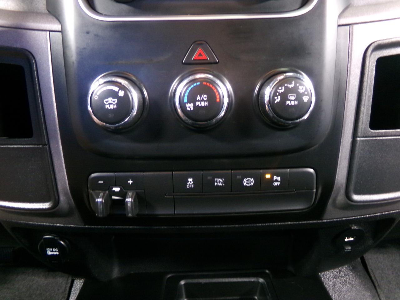 RAM 2500 4WD Crew Cab 149" Tradesman 2014