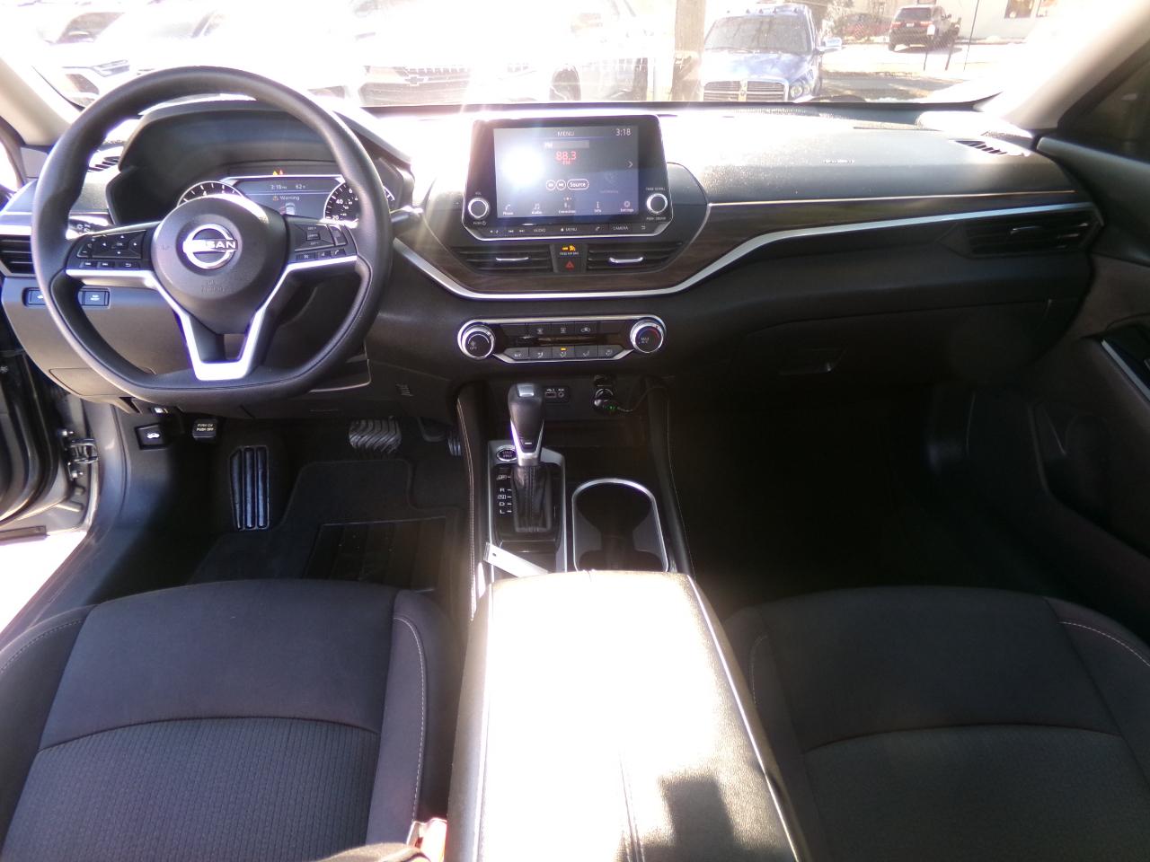 Nissan Altima 2.5 SV Sedan 2023