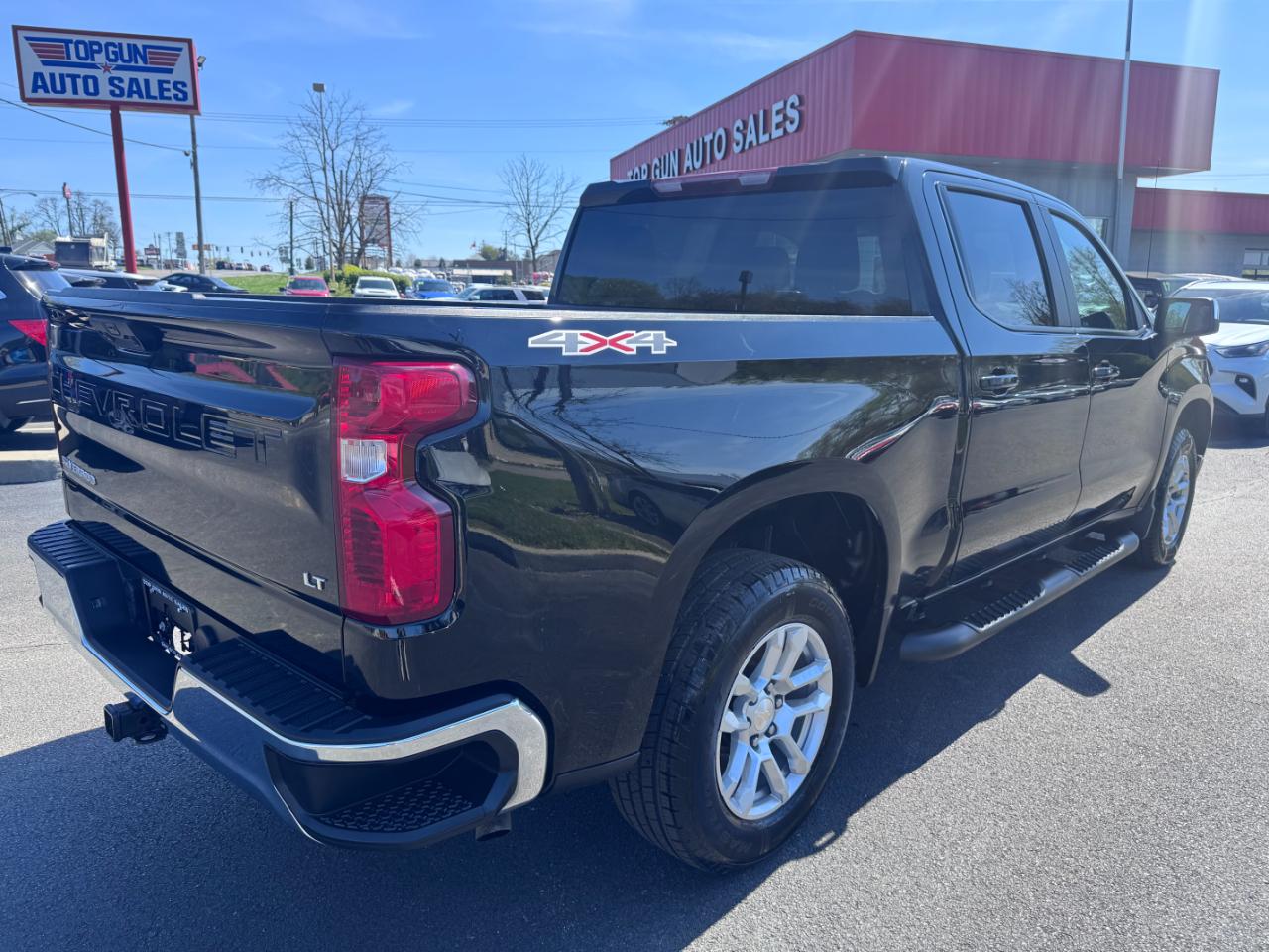 Chevrolet Silverado 1500 4WD Crew Cab 147" LT w/1LT 2022