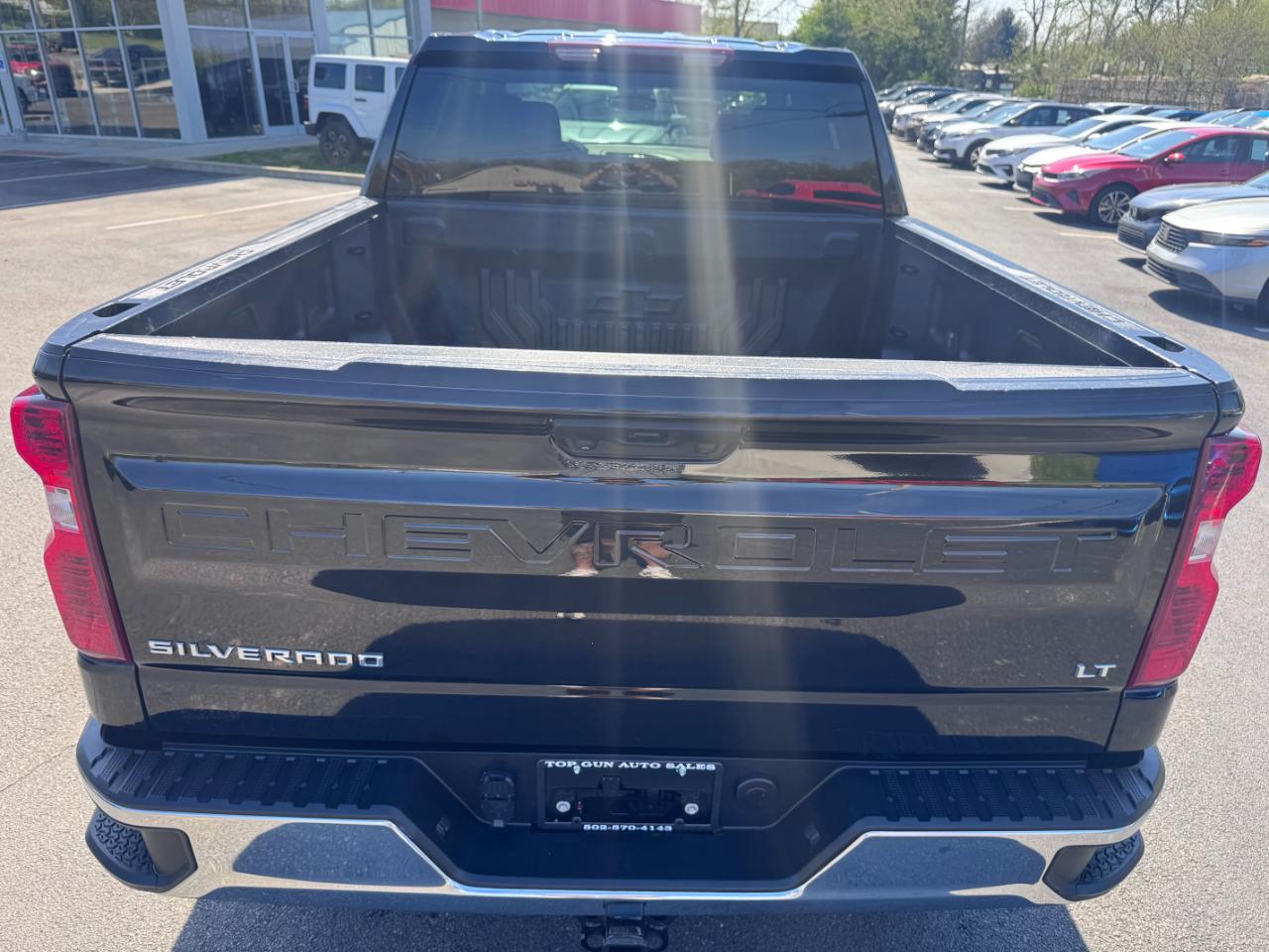 Chevrolet Silverado 1500 4WD Crew Cab 147" LT w/1LT 2022