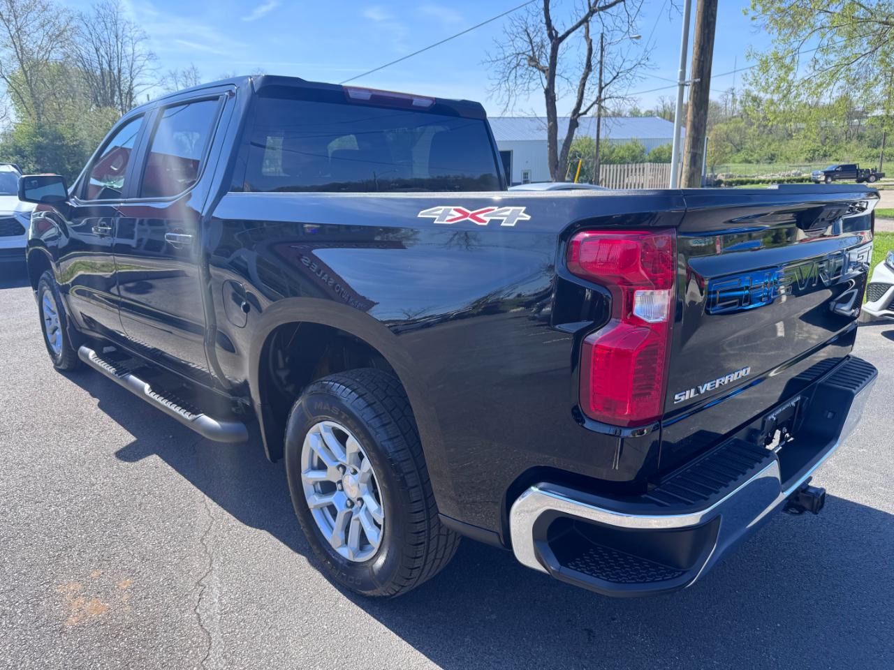 Chevrolet Silverado 1500 4WD Crew Cab 147" LT w/1LT 2022