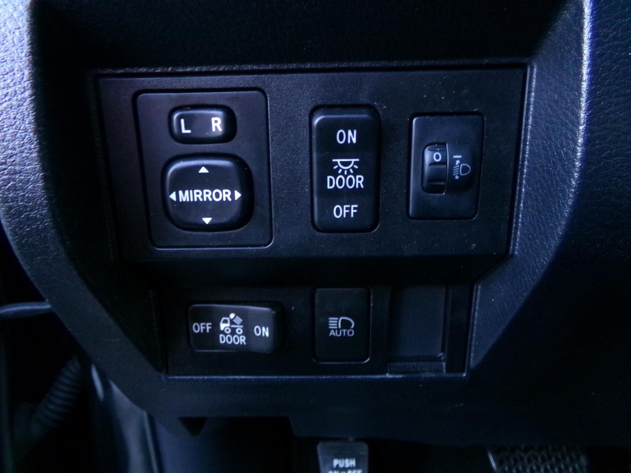 Toyota Tundra 4WD SR5 Double Cab 6.5' Bed 5.7L FFV (Natl) 2019