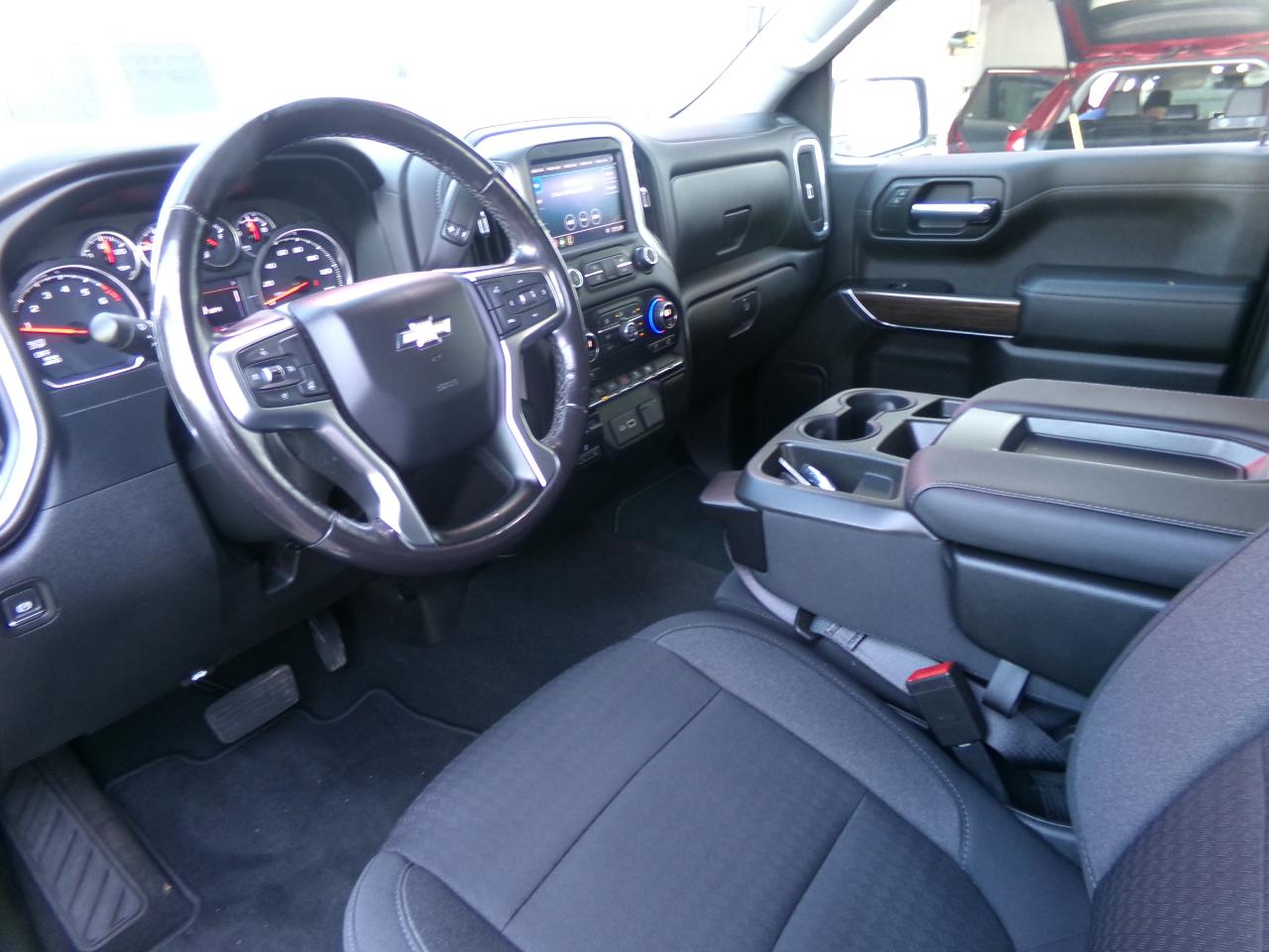 Chevrolet Silverado 1500 4WD Double Cab 147" LT 2020