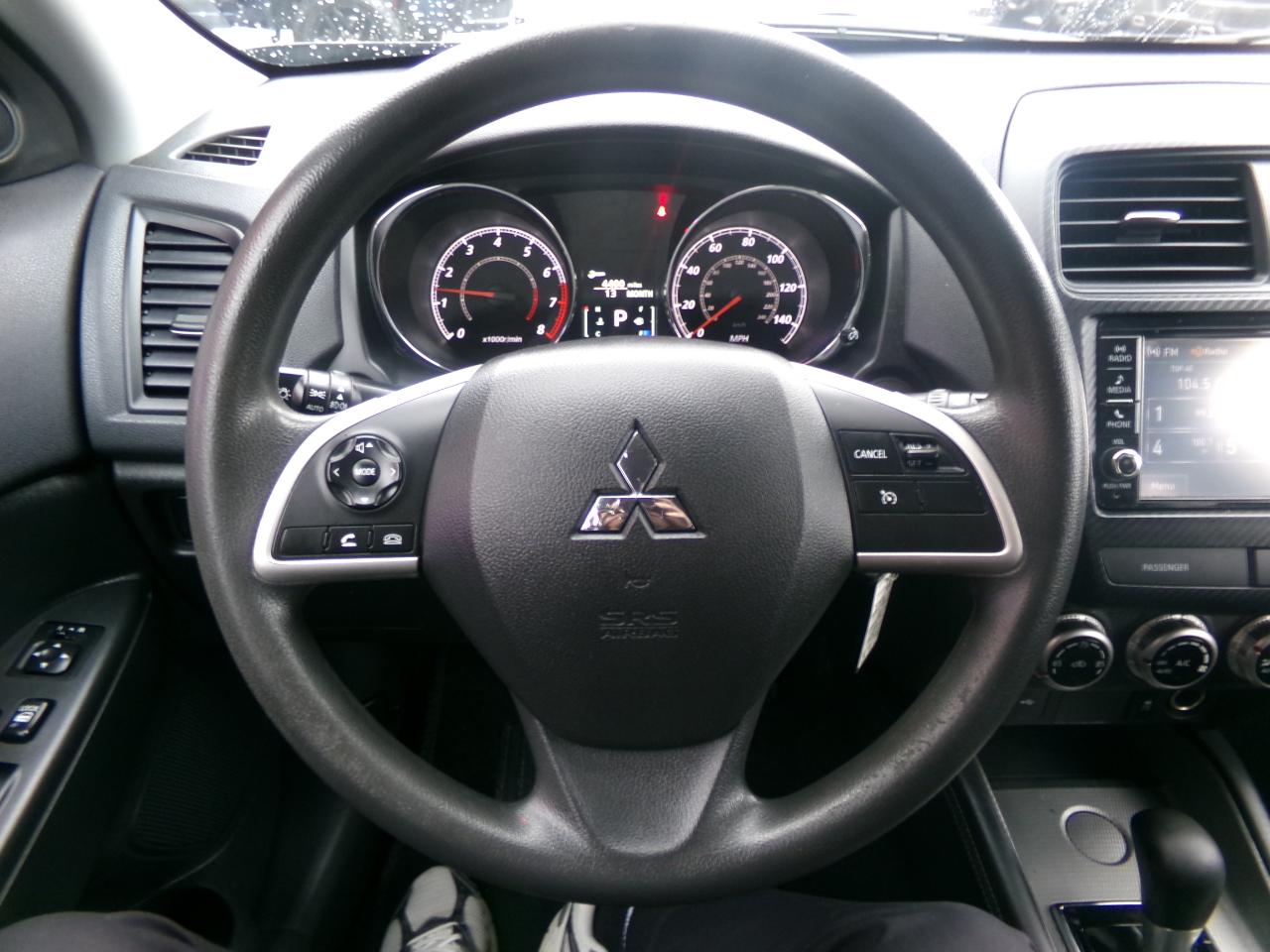 Mitsubishi Outlander Sport ES 2.0 CVT 2021