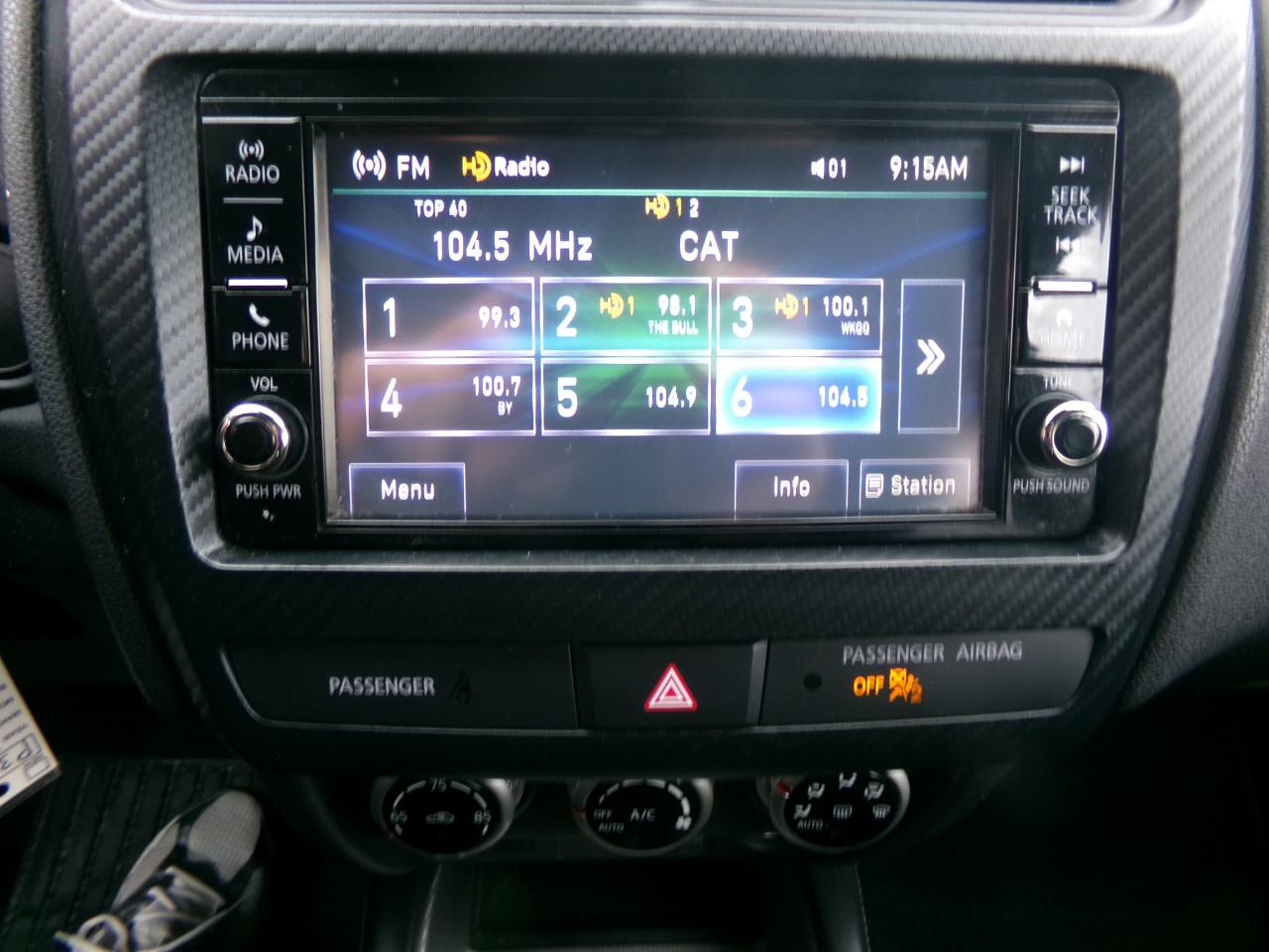 Mitsubishi Outlander Sport ES 2.0 CVT 2021