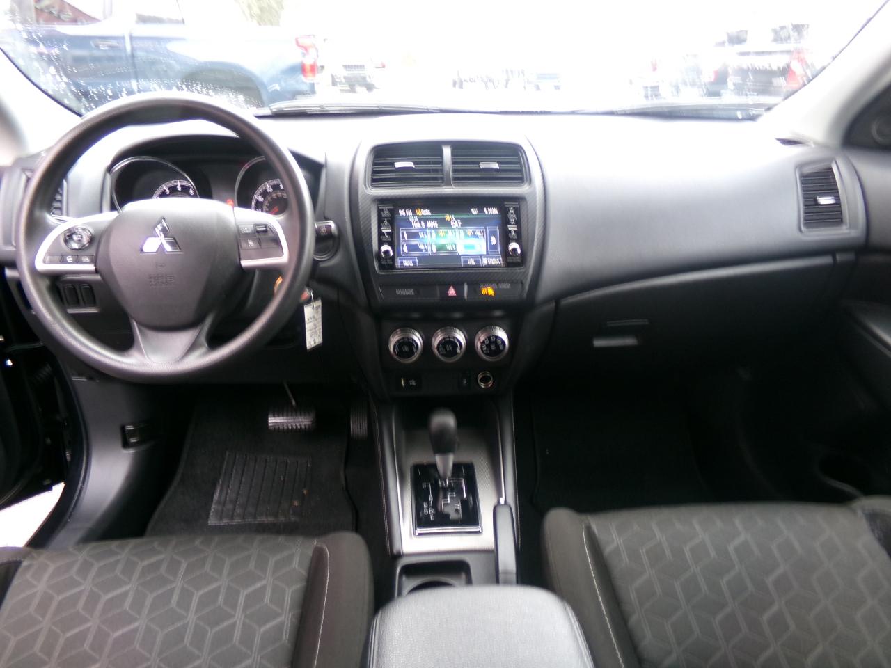 Mitsubishi Outlander Sport ES 2.0 CVT 2021