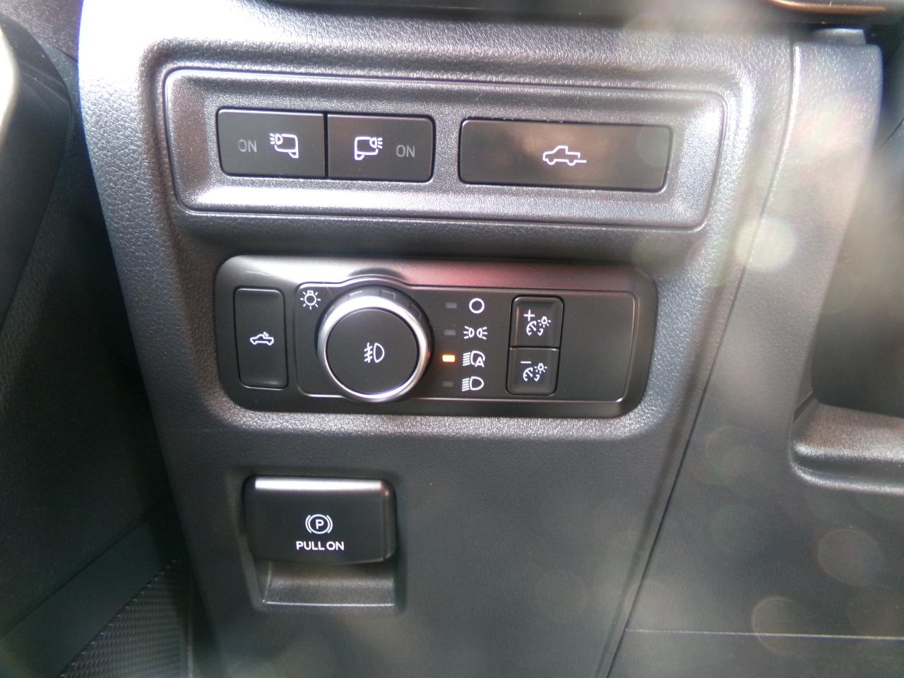 Ford F-150 XL 4WD SuperCrew 5.5' Box 2022