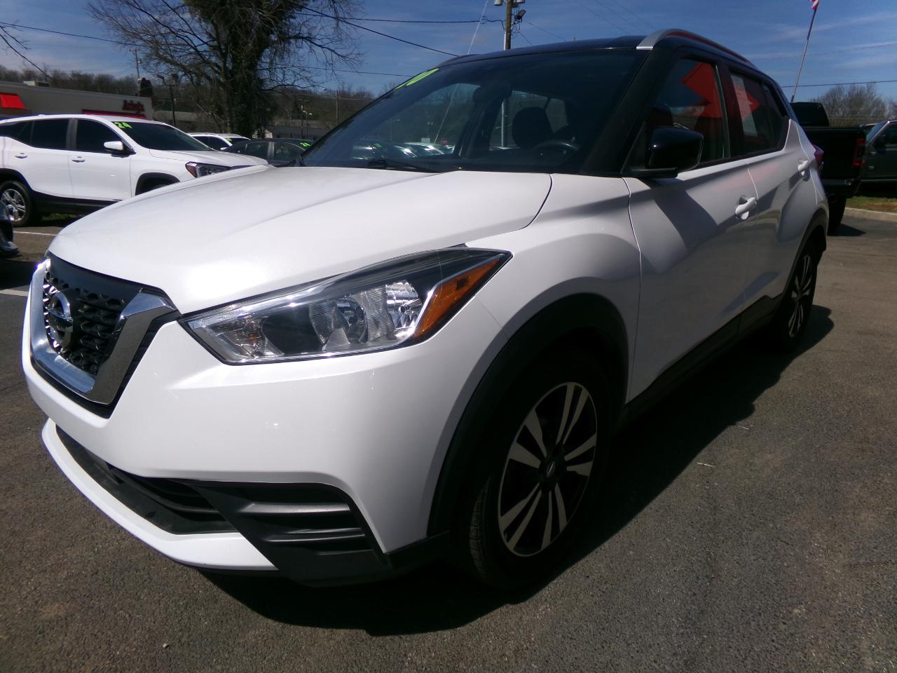 Nissan Kicks SV FWD 2020