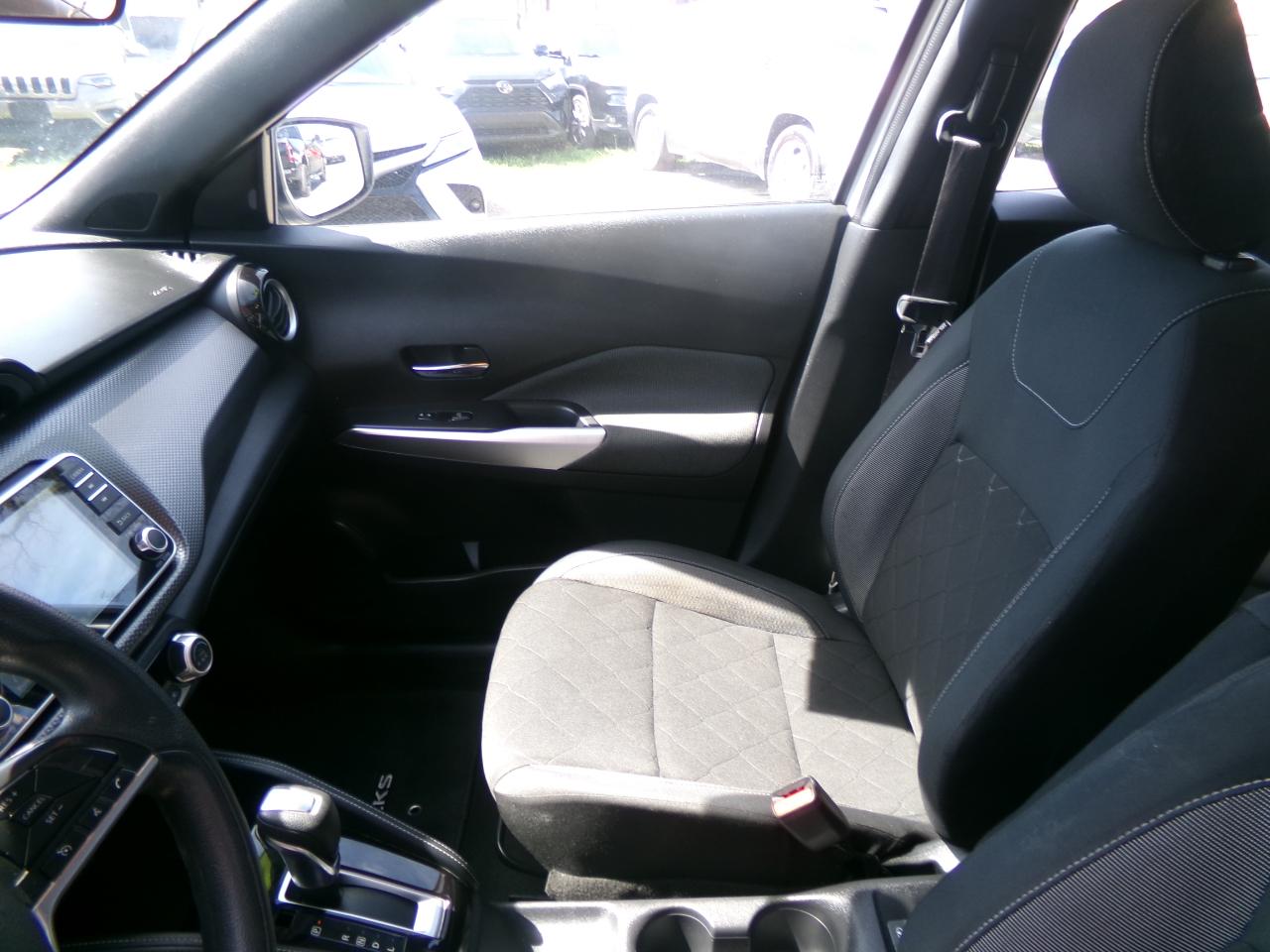 Nissan Kicks SV FWD 2020