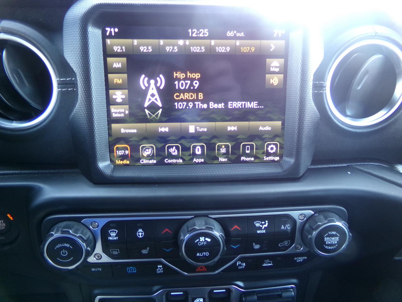 Jeep Wrangler 4xe Sahara 4x4 2023