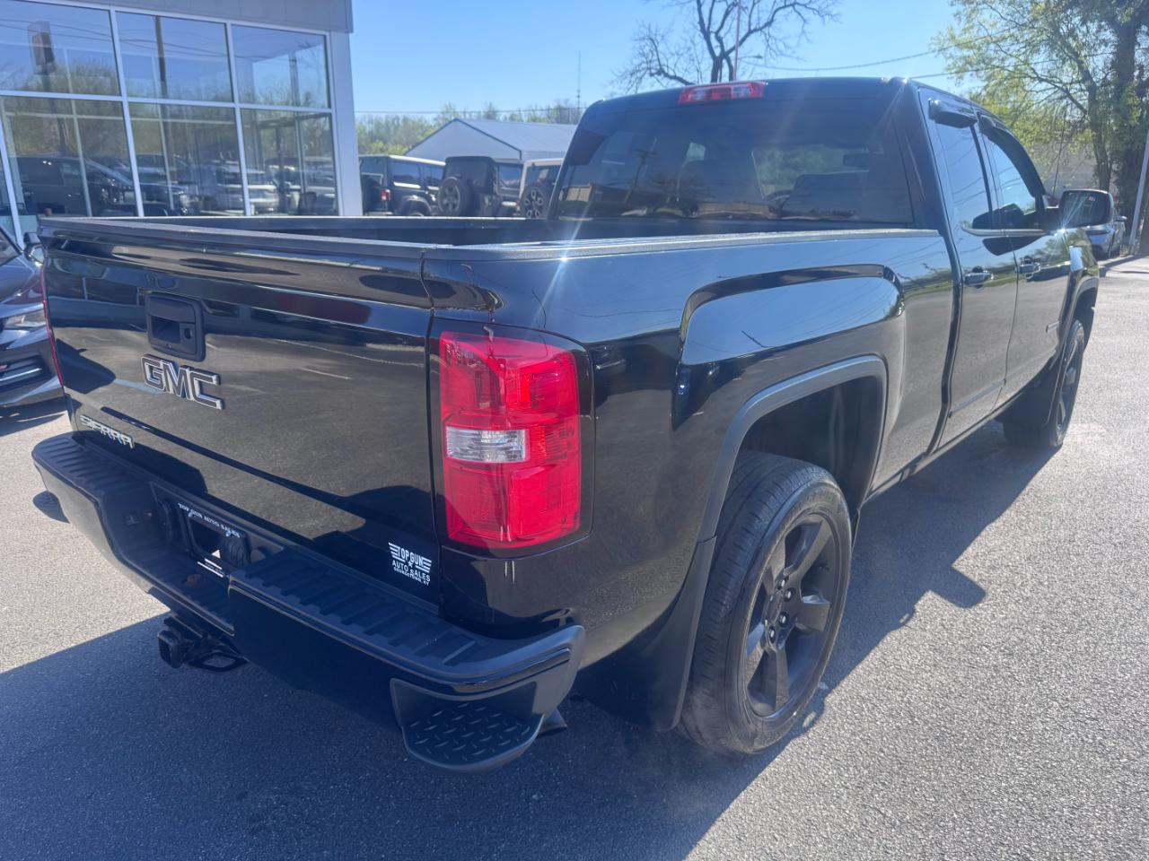GMC Sierra 1500 4WD Double Cab 143.5" 2018