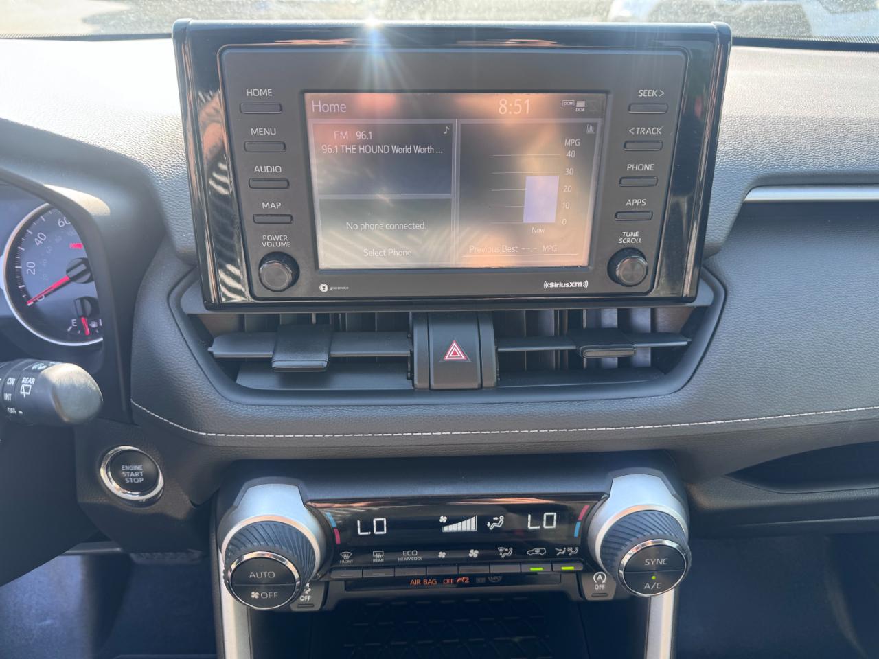 Toyota RAV4 XLE AWD (Natl) 2021