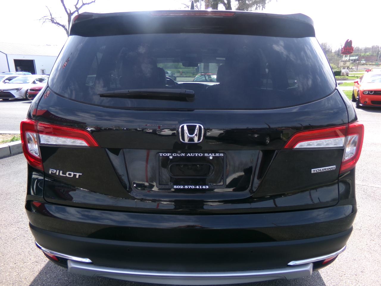 Honda Pilot Touring 7-Passenger 2WD 2021