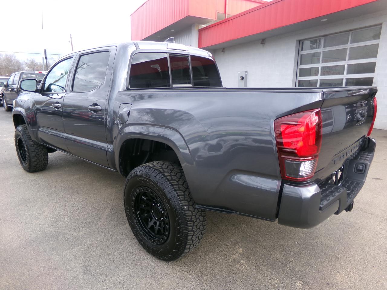 Toyota Tacoma 4WD SR Double Cab 5' Bed V6 AT (Natl) 2023