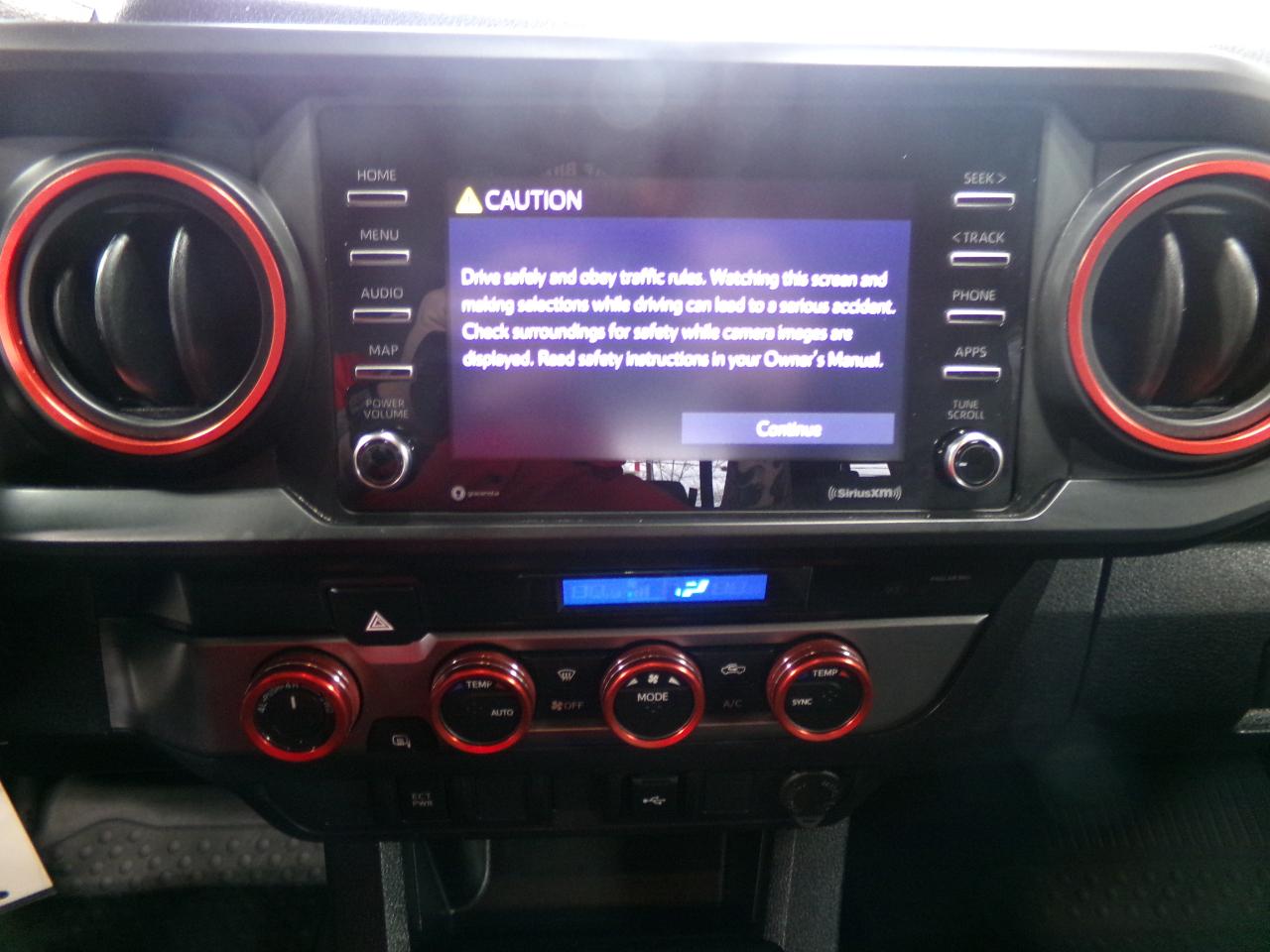 Toyota Tacoma 4WD SR Double Cab 5' Bed V6 AT (Natl) 2023