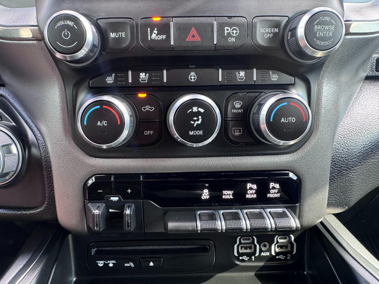 RAM 1500 Sport 4x4 Crew Cab 5'7" Box 2019