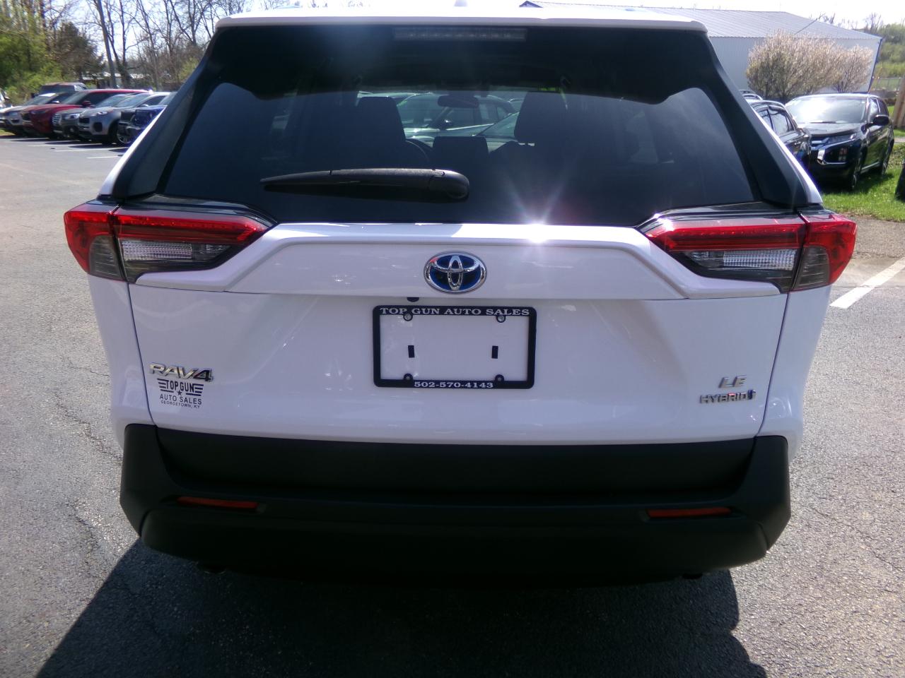 Toyota RAV4 Hybrid LE AWD (Natl) 2019