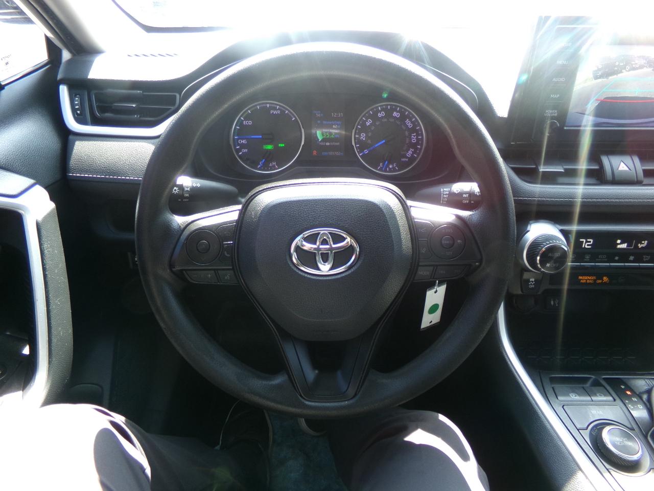 Toyota RAV4 Hybrid LE AWD (Natl) 2019