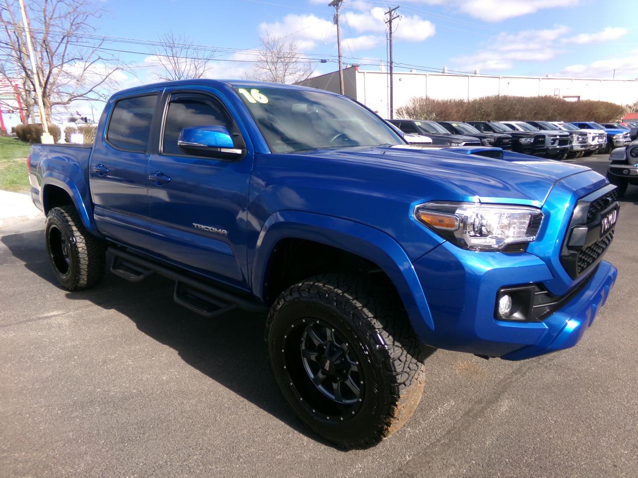 2016 Toyota Tacoma Double Cab V6 SR 4WD