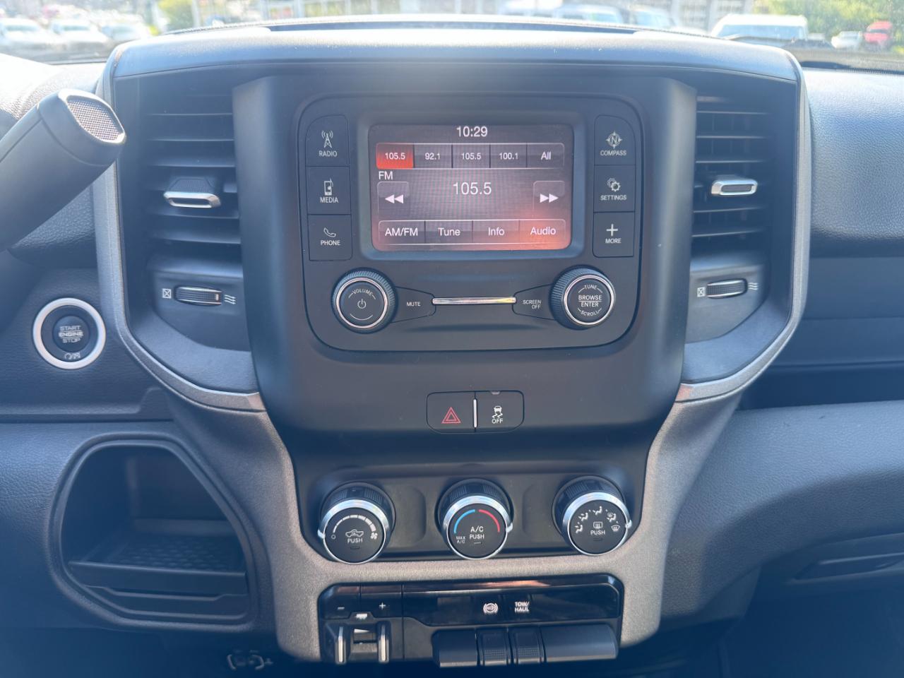 RAM 3500 Tradesman 4x4 Crew Cab 8' Box 2020