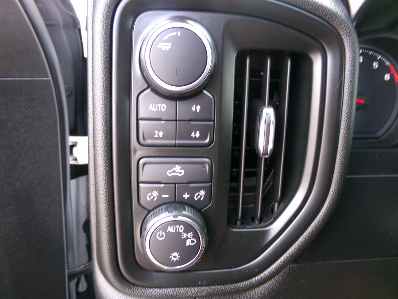 Chevrolet Silverado 1500 4WD Double Cab 147" Custom Trail Boss 2019