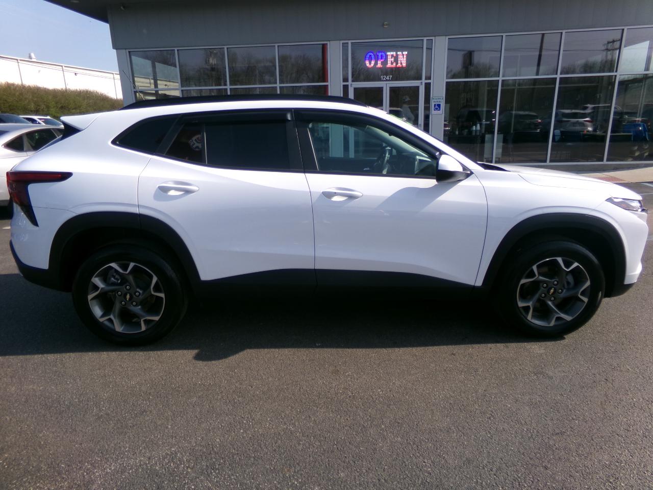 Chevrolet Trax FWD 4dr LT 2025